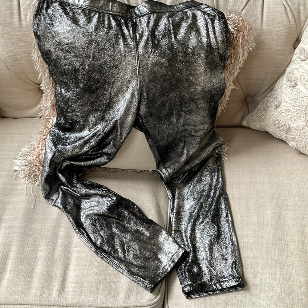 Free People leggings- stunning silver/back - size 29